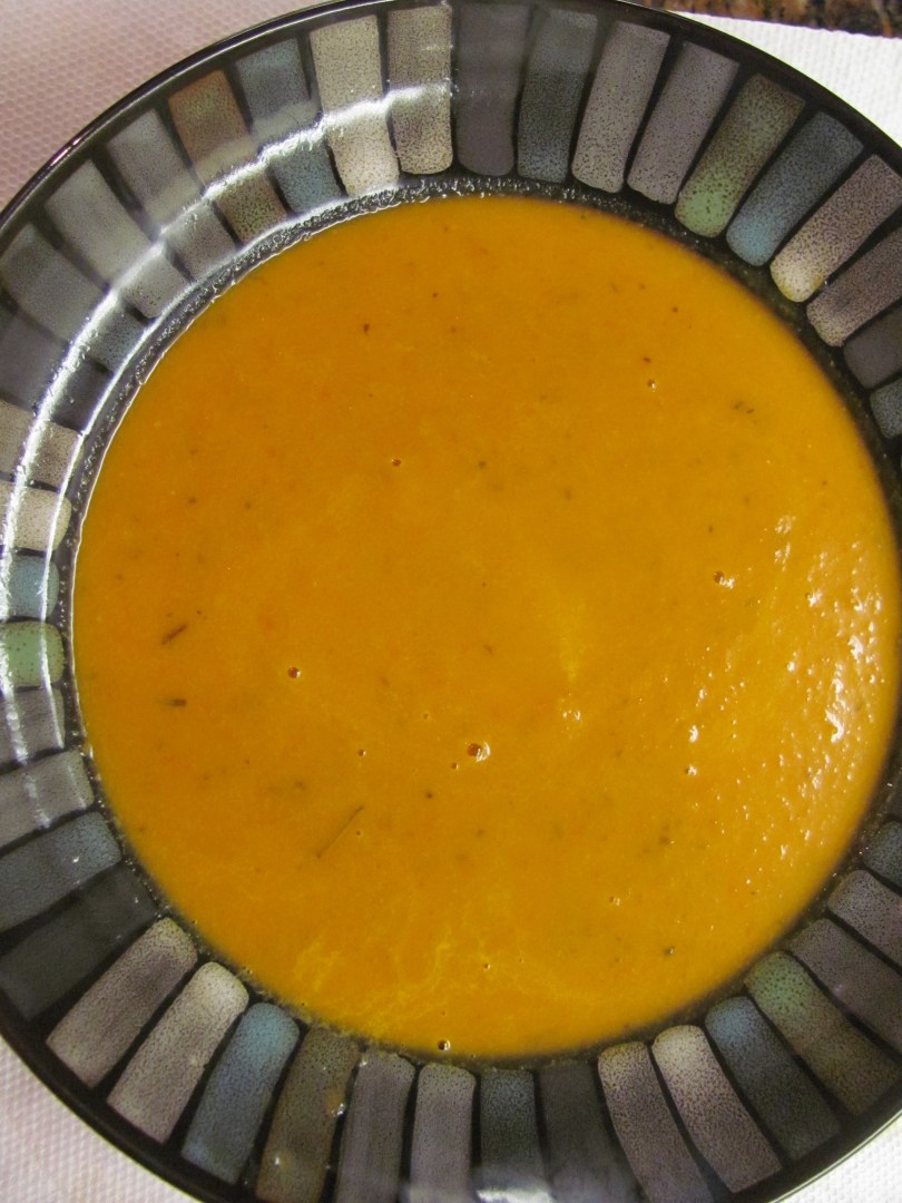 https://orangejammies.com/2011/04/06/happy-hausfrau-series-rosemary-infused-carrot-ginger-soup/
