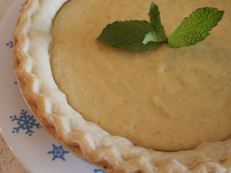 https://orangejammies.com/2013/07/11/happy-hausfrau-series-key-lime-tart/